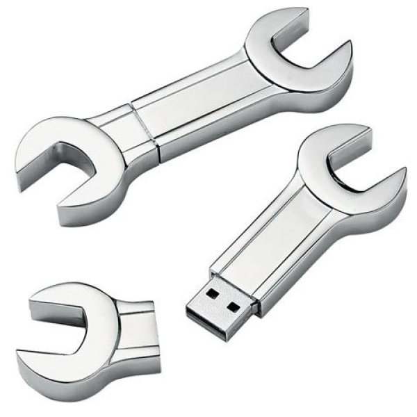 8 GB gravírozott USB-kulcs villáskulcs alakban 8 GB gravírozott USB-kulcs villáskulcs alakban