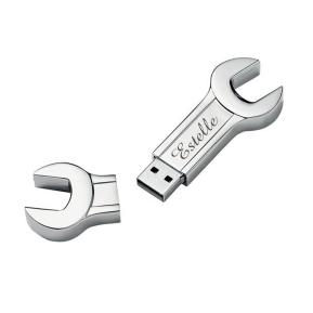 8 GB gravírozott USB-kulcs villáskulcs alakban 8 GB gravírozott USB-kulcs villáskulcs alakban