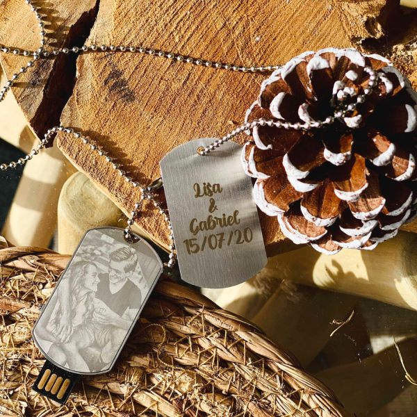 16 GB katonai dog-tag stílusú USB-kulcs személyre szabva fényképpel 16 GB katonai dog-tag stílusú USB-kulcs személyre szabva fényképpel