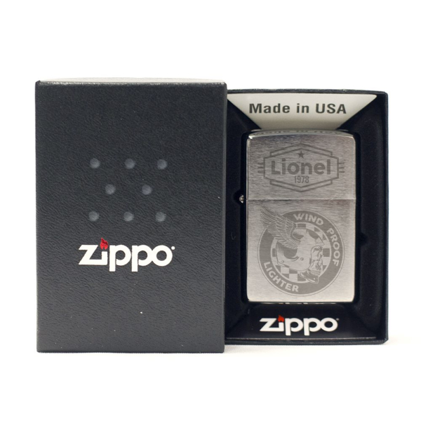 Személyre szabott Zippo® évfordulós öngyújtó Személyre szabott Zippo® évfordulós öngyújtó