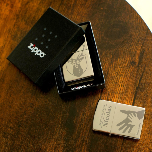 Zippo® személyre szabott névvel Zippo® személyre szabott névvel