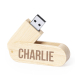 16 GB szem&eacute;lyre szabott fa USB-kulcs