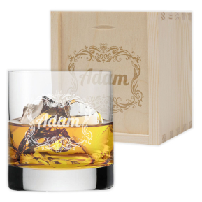 Grav�rozott whiskyspoh�r kezdőbetűvel